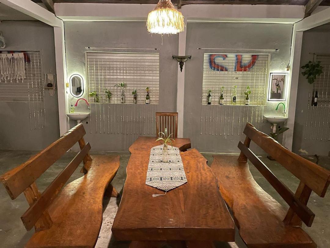 Loyal Friend Hostel การีมุนยาวา ภายนอก รูปภาพ